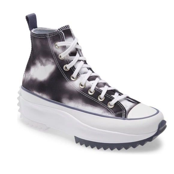 Converse Run Star hike high top platform sneaker New - Picture 1 of 6